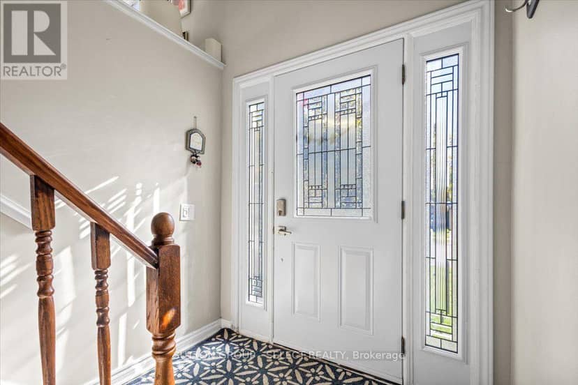 73 Gablewood Crescent, London North, photo 3