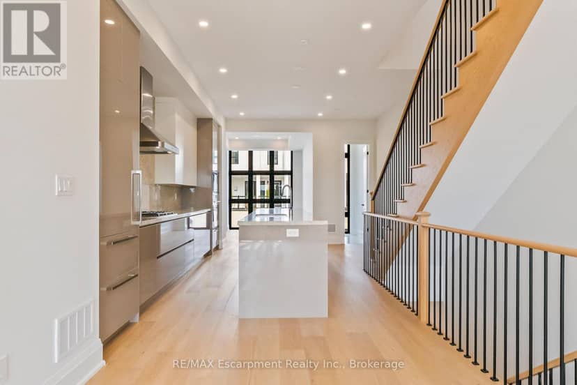 4 - 138 East Street — photo 5 of 10