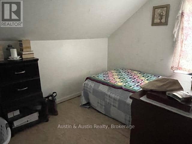 424 & 428 Government Street — photo 12 of 14