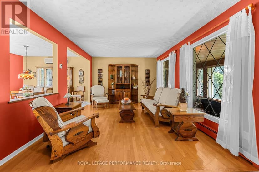 828 Principale Street — photo 13 of 40
