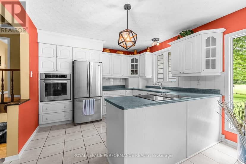 828 Principale Street — photo 23 of 40