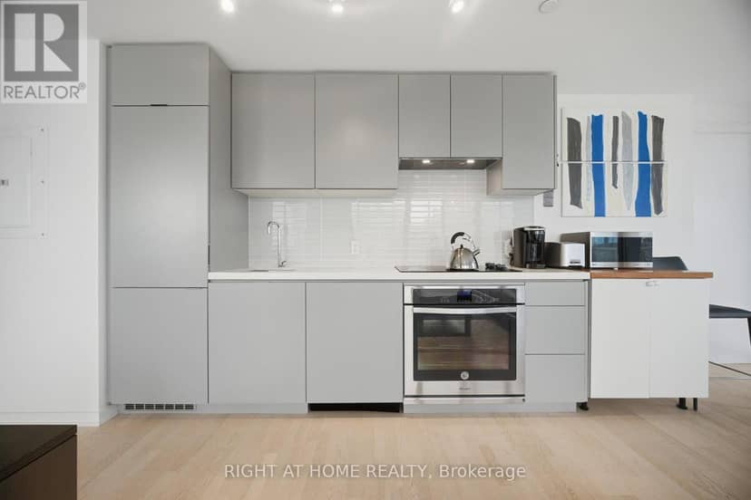 1407 - 60 Colborne Street — photo 15 of 29
