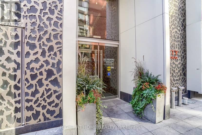 1407 - 60 Colborne Street, Toronto, photo 4