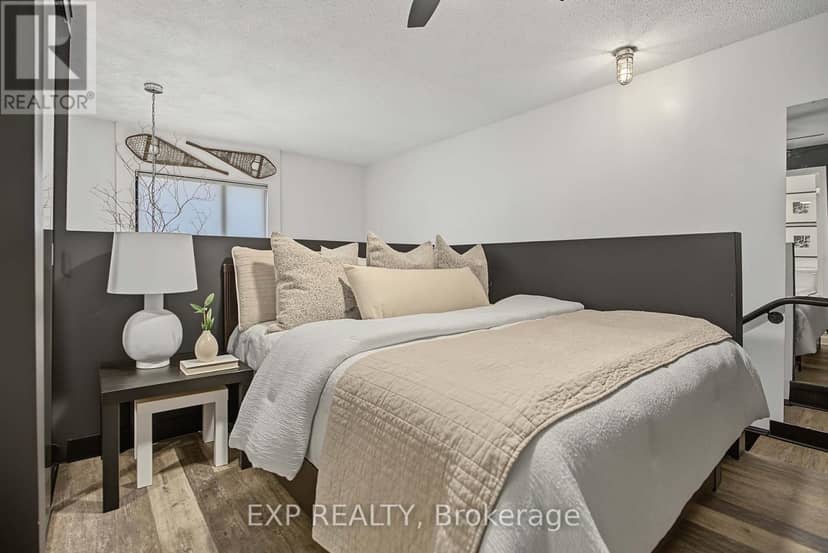 323 - 21 Earl Street — photo 16 of 22