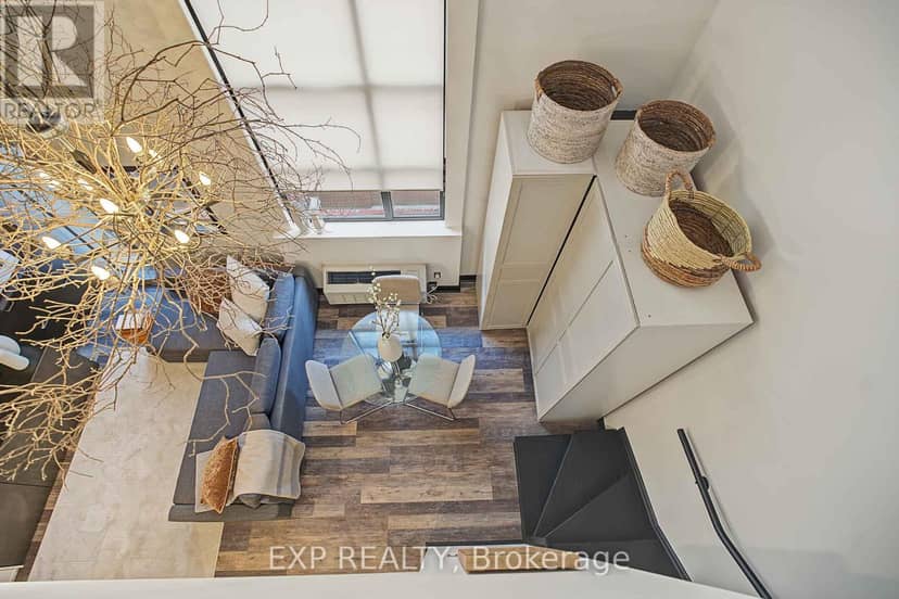 323 - 21 Earl Street — photo 19 of 22