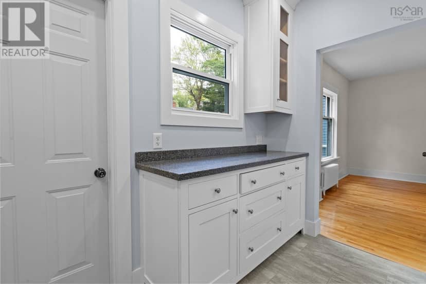 1643 Chestnut Street — photo 17 of 40