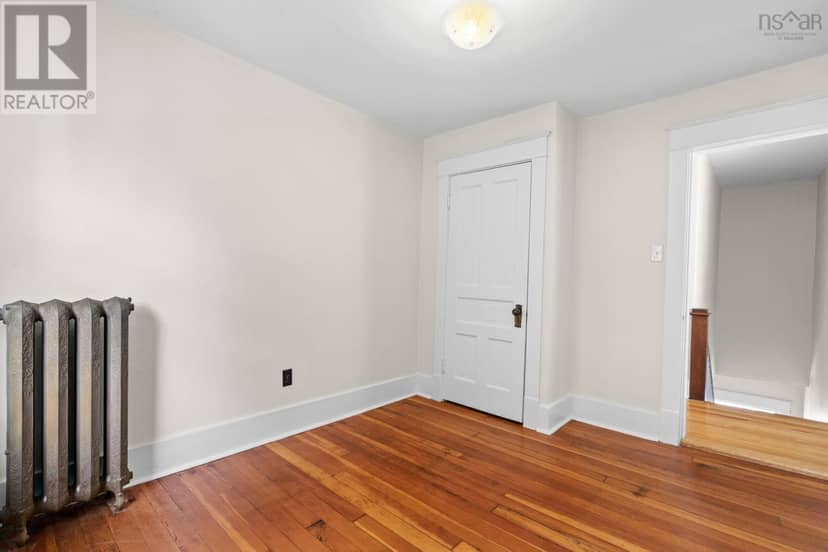 1643 Chestnut Street — photo 24 of 40