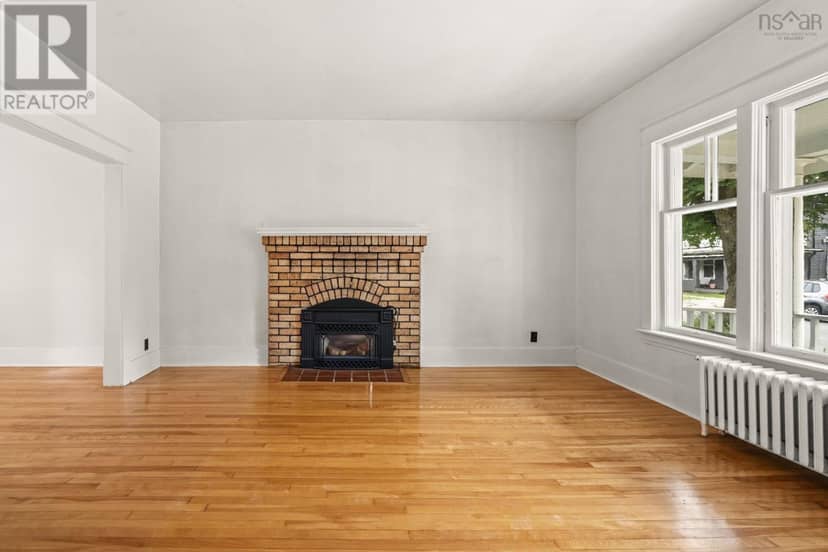 1643 Chestnut Street — photo 6 of 40