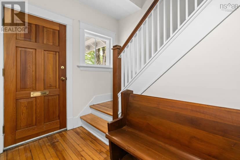 1643 Chestnut Street — photo 4 of 40