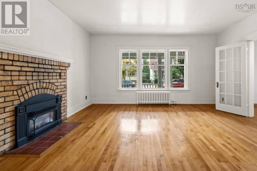 1643 Chestnut Street — photo 8 of 40
