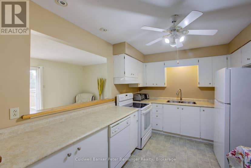 640 Hunter Street — photo 13 of 36