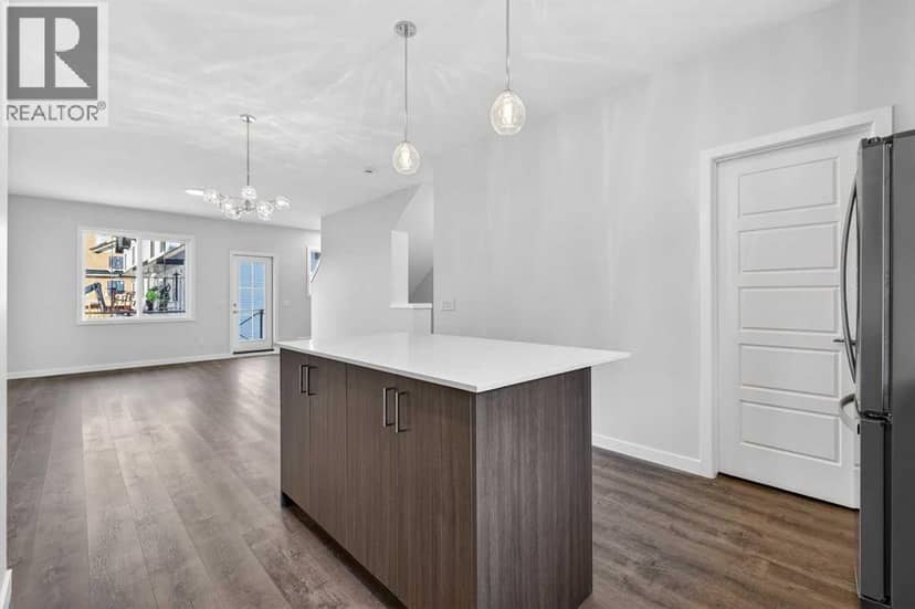 172 Hotchkiss Common SE — photo 14 of 38