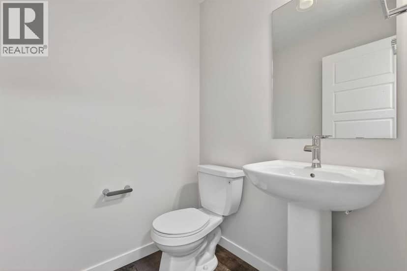 172 Hotchkiss Common SE — photo 17 of 38