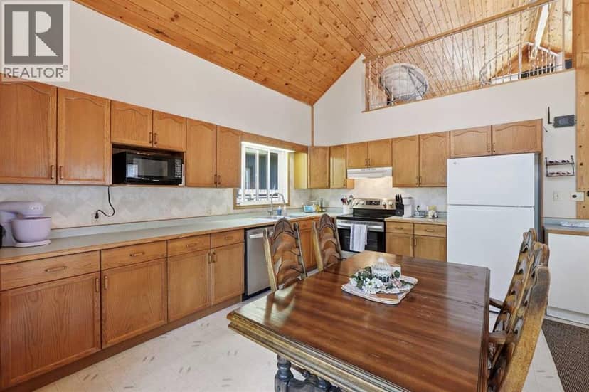 91 Oliver Avenue — photo 11 of 40