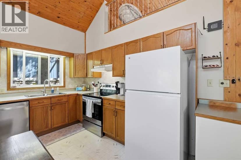 91 Oliver Avenue — photo 14 of 40
