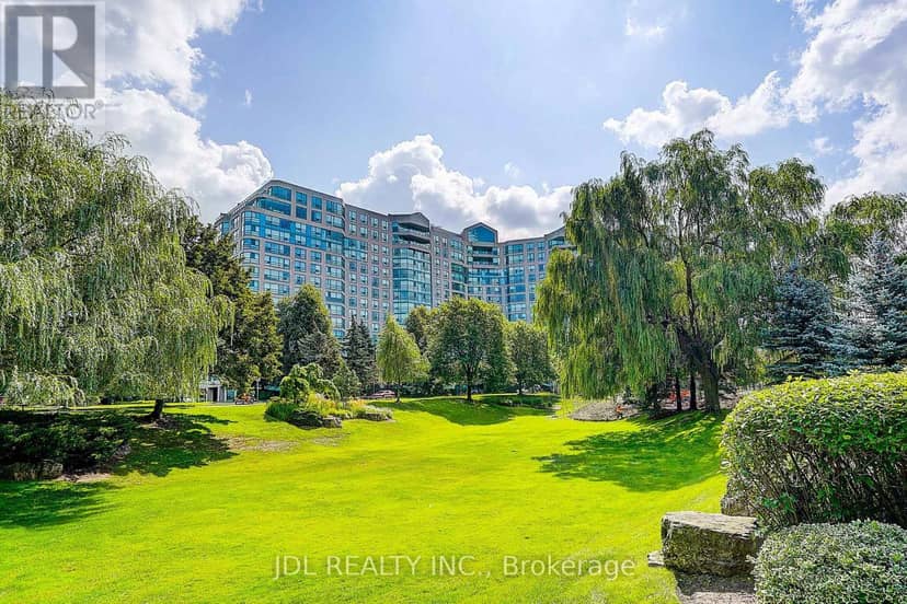 219 - 7825 Bayview Avenue, Markham, photo 2