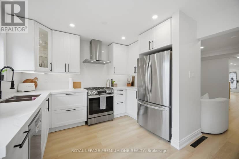 169 Venice Gate Drive — photo 15 of 40