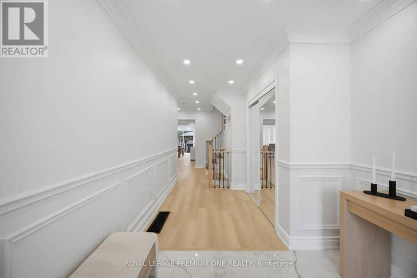 169 Venice Gate Drive, Vaughan, photo 7