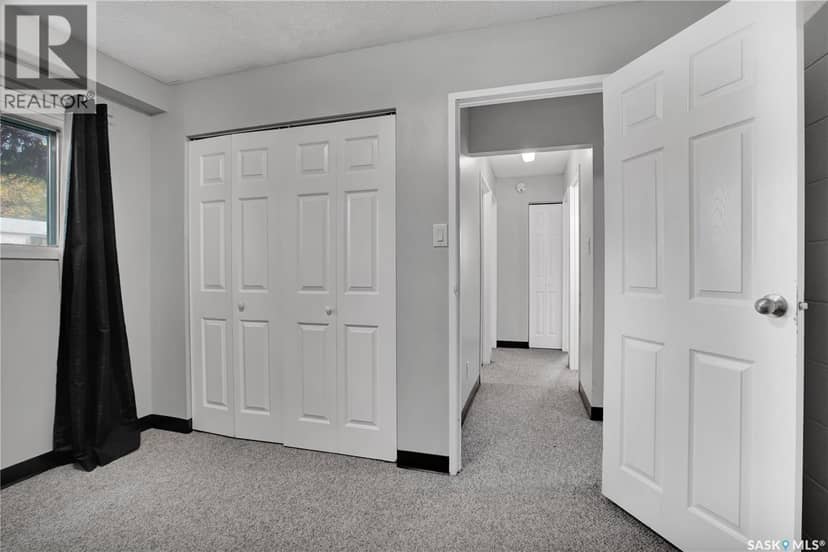 1625 Thompson AVENUE — photo 14 of 26
