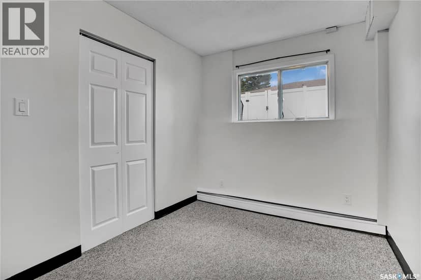 1625 Thompson AVENUE — photo 17 of 26