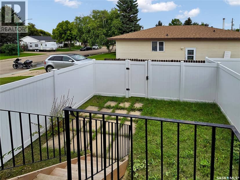1625 Thompson AVENUE — photo 19 of 26