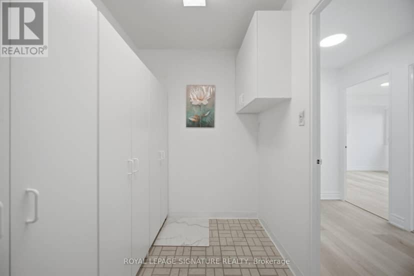 906 - 1580 Mississauga Valley Boulevard — photo 35 of 40