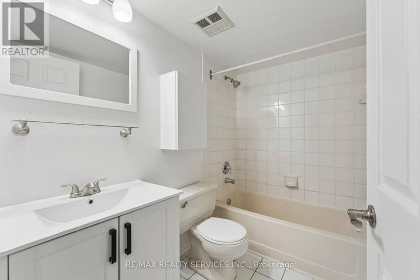 1206 - 330 Mill Street S — photo 27 of 28