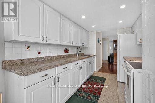 717 - 5 Rowntree Road — photo 18 of 40
