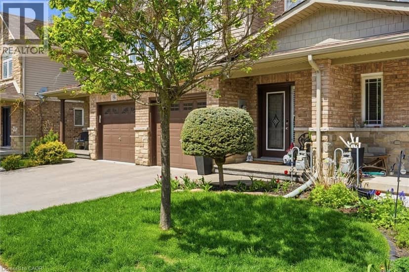84 PERIWINKLE Drive, Stoney Creek, photo 2