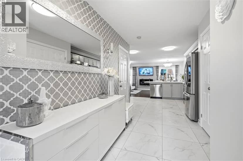 84 PERIWINKLE Drive, Stoney Creek, photo 8
