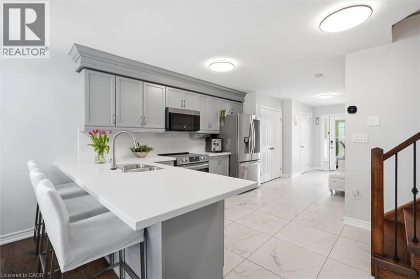 84 PERIWINKLE Drive — photo 9 of 34