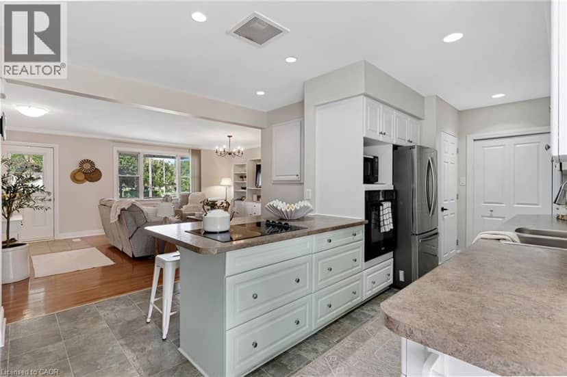113 WHITELOCK Street — photo 13 of 40