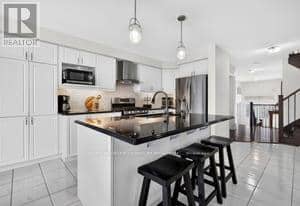 7 Pickett Place — photo 17 of 40
