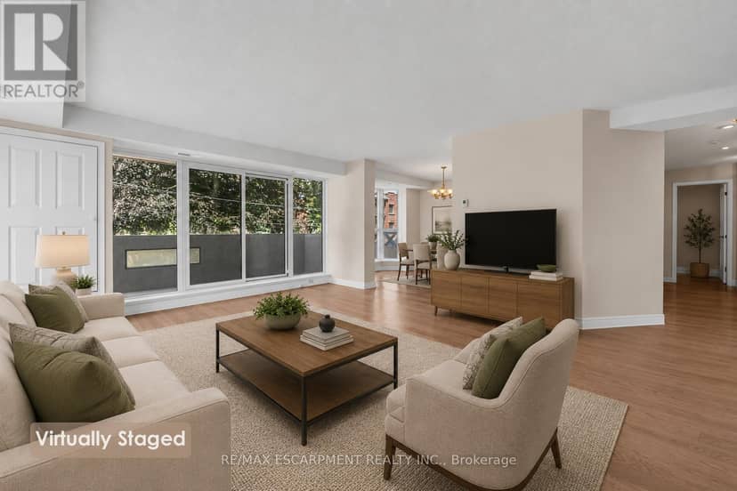 203 - 67 Caroline Street S — photo 10 of 39