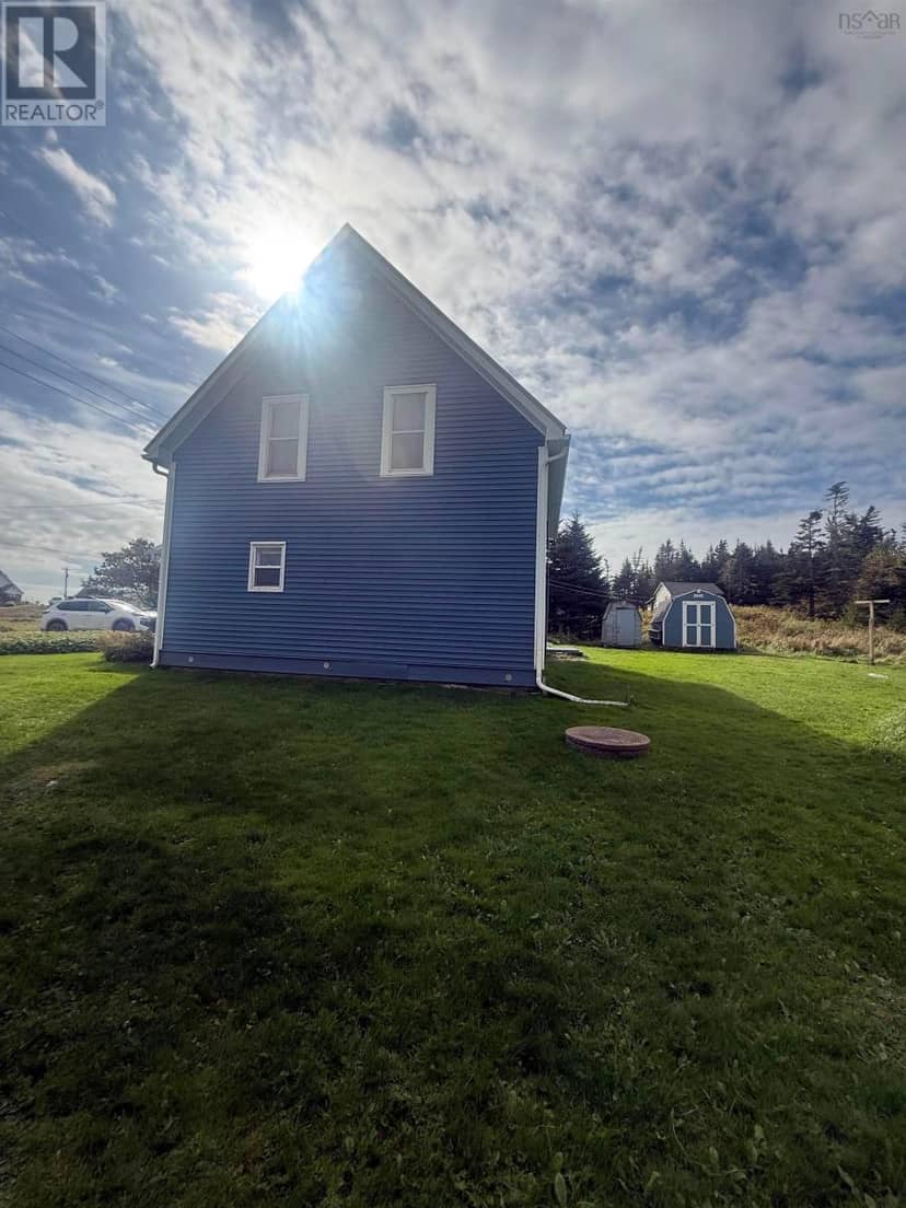 186 PORT BICKERTON VILLAGE Road — photo 4 of 24