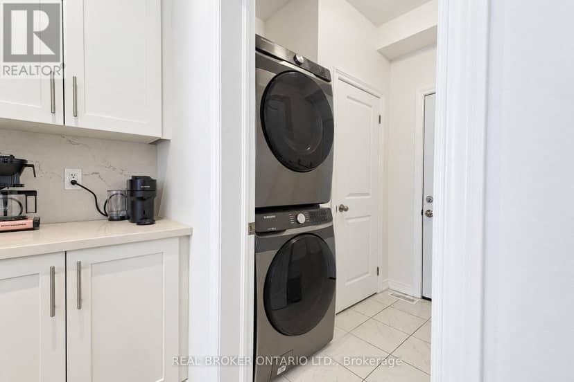 60 Starling Drive — photo 13 of 39