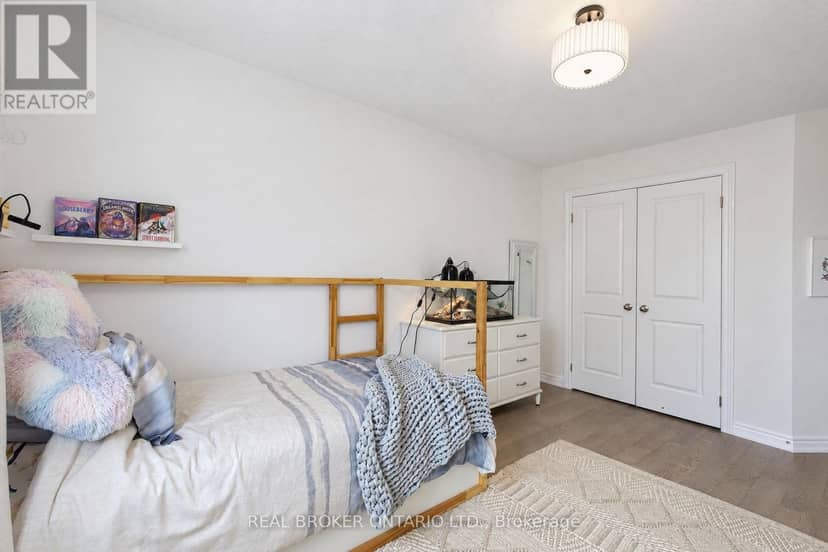 60 Starling Drive — photo 26 of 39