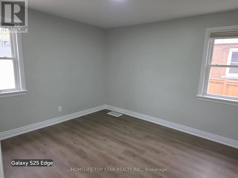 255 West 5th Street — photo 21 of 39