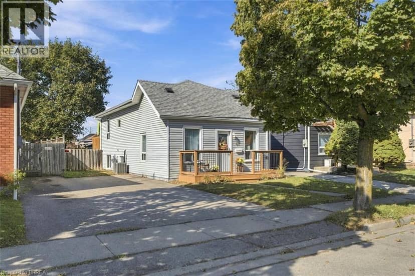 41 GORDON Street, Brantford, photo 2