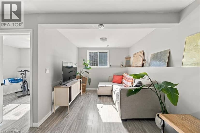 41 GORDON Street — photo 16 of 31