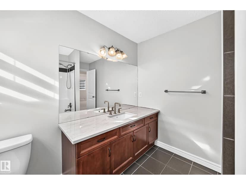 8509 Sloane Cr NW — photo 30 of 40