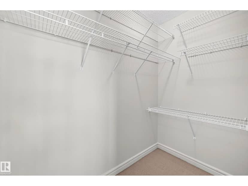 8509 Sloane Cr NW — photo 36 of 40