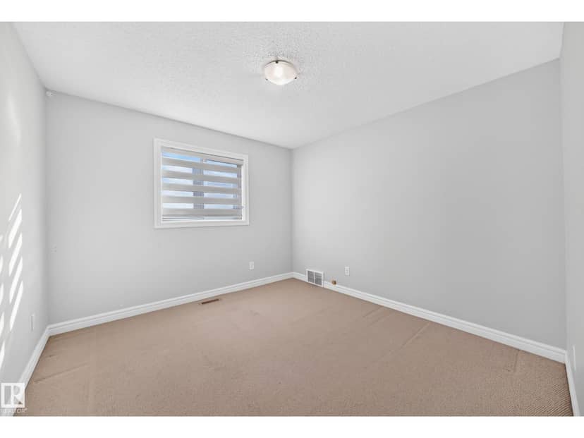 8509 Sloane Cr NW — photo 34 of 40