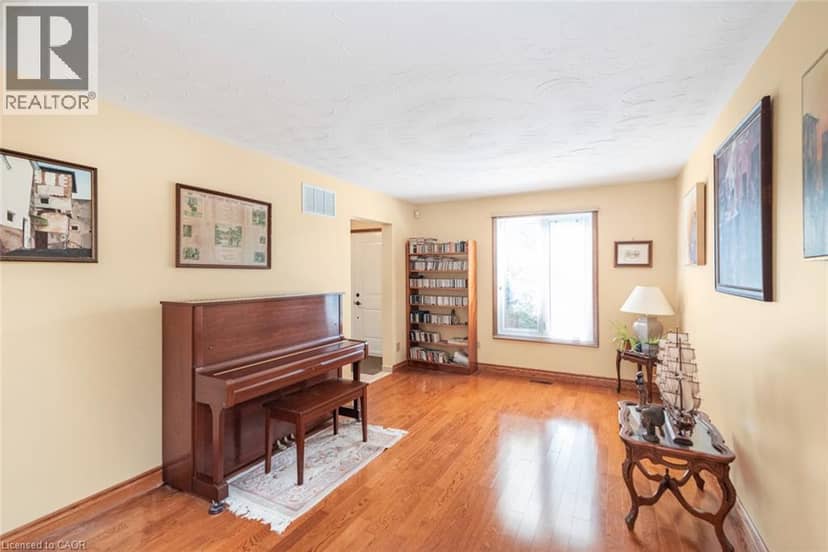 311 HEMLOCK Avenue, Stoney Creek, photo 5