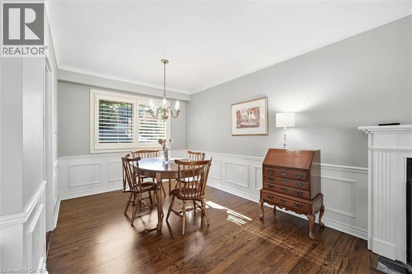362 OAKWOOD Drive — photo 9 of 40