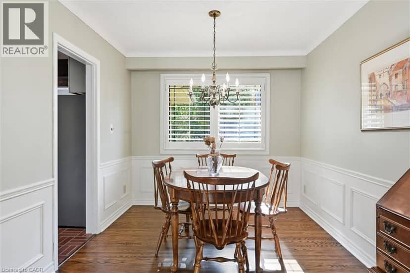 362 OAKWOOD Drive — photo 10 of 40