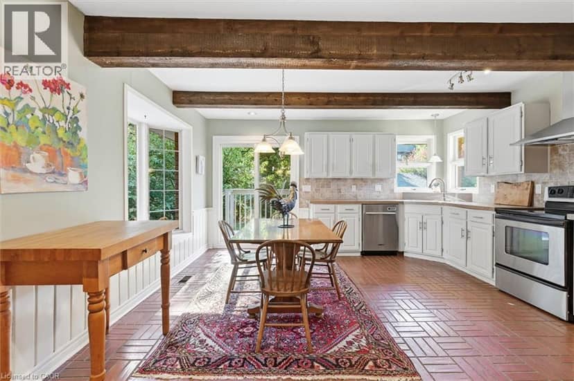 362 OAKWOOD Drive — photo 13 of 40