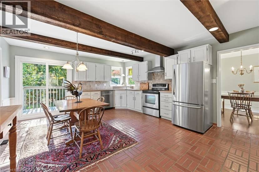 362 OAKWOOD Drive — photo 14 of 40