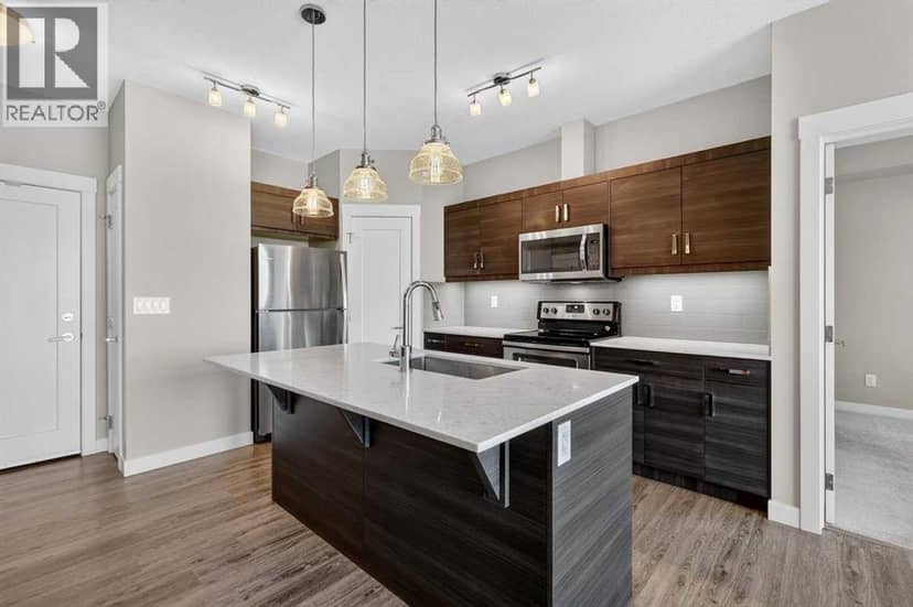 418, 10 Walgrove Walk SE — photo 17 of 40