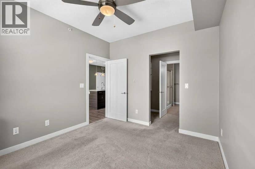 418, 10 Walgrove Walk SE — photo 30 of 40